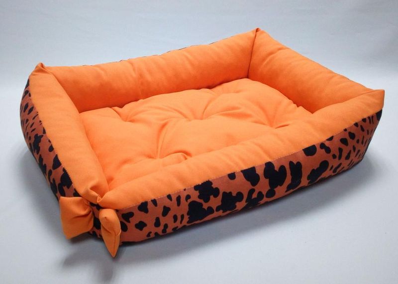 Лежак Беззаботность, леопард / оранжевый S (45 х 35 х 15 см)